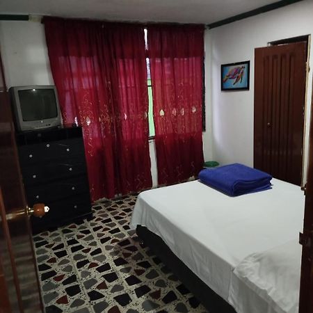 Hostal La 18 Pereira Exteriér fotografie